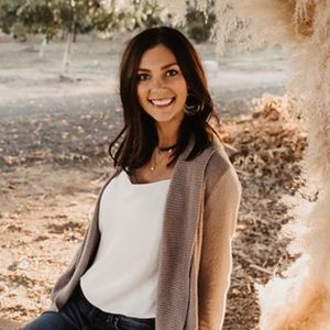 Meet your Posher, Brittani